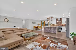 1107 Hillcrest Dr SW, Vienna, VA 22180 - Photo 5