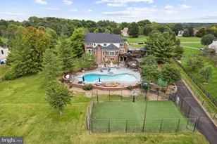 5340 Chandley Farm Cir, Centreville, VA 20120 - Photo 1