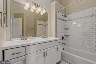 14063 Winding Ridge Ln, Centreville, VA 20121 - Photo 13