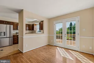 14063 Winding Ridge Ln, Centreville, VA 20121 - Photo 7