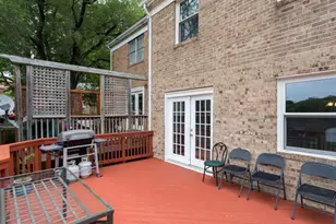 9902 Lakepointe Dr, Burke, VA 22015 - Photo 3