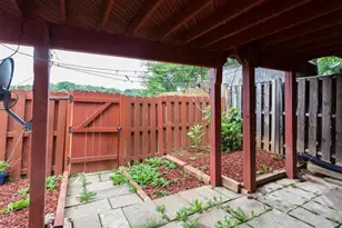 9902 Lakepointe Dr, Burke, VA 22015 - Photo 21
