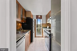 11400 Washington Plaza W, Reston, VA 20190 - Photo 5