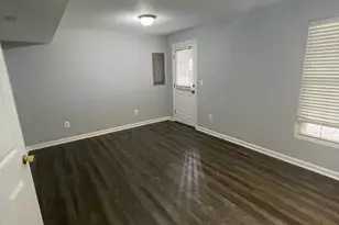 6309 Meadow Glade Ln, Centreville, VA 20121 - Photo 3
