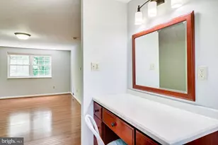 10507 Cavalcade St, Great Falls, VA 22066 - Photo 37