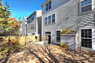 8346 Middle Ruddings Dr, Lorton, VA 22079 - Photo 39