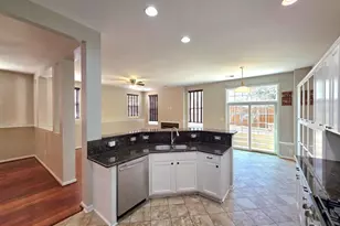8346 Middle Ruddings Dr, Lorton, VA 22079 - Photo 13