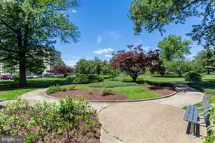 6631 Wakefield Dr, Alexandria, VA 22307 - Photo 29