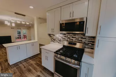4267 Fox Lake Drive, Fairfax, VA 22033 - Photo 13