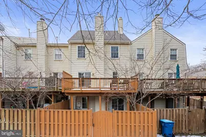 2048 Pieris Court, Vienna, VA 22182 - Photo 3