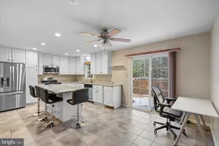 2048 Pieris Ct, Vienna, VA 22182 - Photo 9