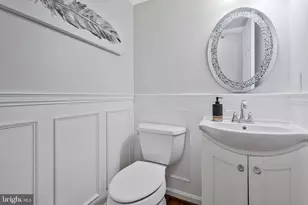 6401 Old Scotts Ct, Springfield, VA 22152 - Photo 17