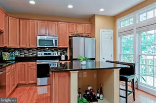 9089 Acheson Ct, Lorton, VA 22079 - Photo 9