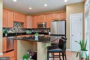 9089 Acheson Ct, Lorton, VA 22079 - Photo 11