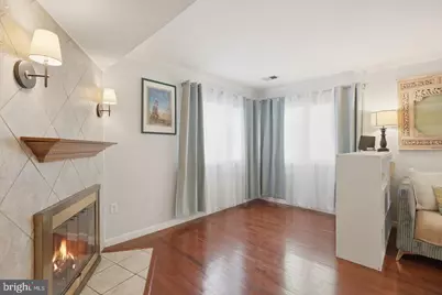 5691 Summer Oak Way, Burke, VA 22015 - Photo 5