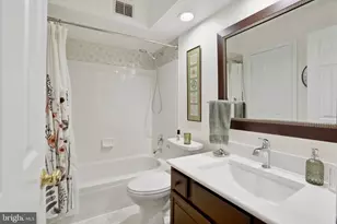 1369 Garden Wall Cir, Reston, VA 20194 - Photo 23