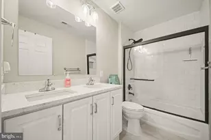 1319 Gatesmeadow Way, Reston, VA 20194 - Photo 25