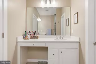 2129 Glacier Rd, Herndon, VA 20170 - Photo 15