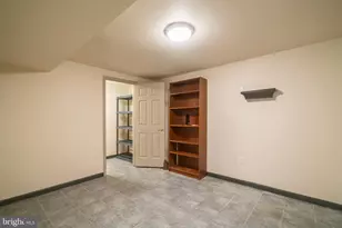 6502 Carriage Dr, Alexandria, VA 22310 - Photo 19
