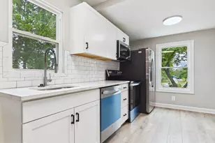 2610 Beacon Hill Rd, Alexandria, VA 22306 - Photo 17
