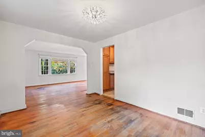 6524 Oakwood Drive, Falls Church, VA 22041 - Photo 11
