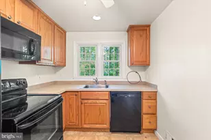 6524 Oakwood Dr, Falls Church, VA 22041 - Photo 15