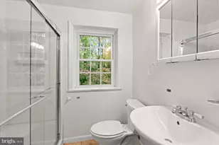 6524 Oakwood Dr, Falls Church, VA 22041 - Photo 25
