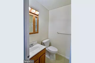 13708 Lynncroft Drive, Chantilly, VA 20151 - Photo 15