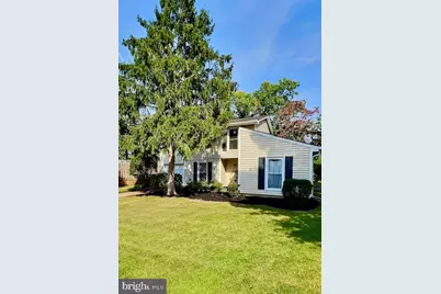 13708 Lynncroft Drive, Chantilly, VA 20151 - Photo 1