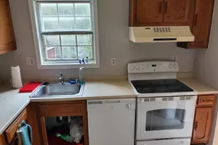 9847 Oakdale Woods Ct, Vienna, VA 22181 - Photo 13