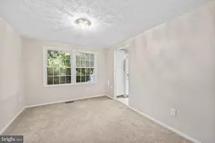 12339 Folkstone Dr, Herndon, VA 20171 - Photo 7