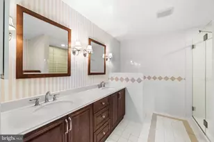 7910 W Boulevard Dr, Alexandria, VA 22308 - Photo 35