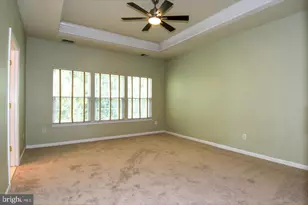 7810 Locust Leaf Ln, Alexandria, VA 22315 - Photo 21