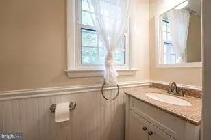 7212 Hadlow Dr, Springfield, VA 22152 - Photo 31