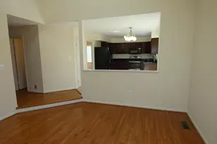 8205 Bell Ln, Vienna, VA 22182 - Photo 9