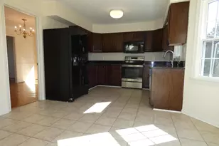 8205 Bell Ln, Vienna, VA 22182 - Photo 3
