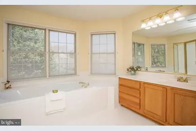 2801 Gibson Oaks Drive, Herndon, VA 20171 - Photo 33