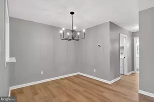 10146 Oakton Terrace Rd, Oakton, VA 22124 - Photo 9