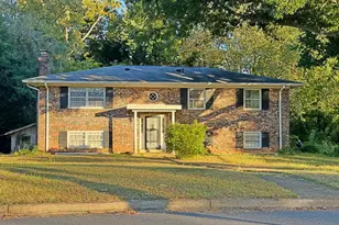 2809 Albany Ct, Fairfax, VA 22031 - Photo 1