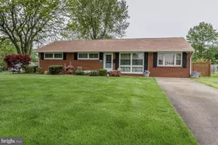 6404 Wayside Pl, Alexandria, VA 22310 - Photo 1