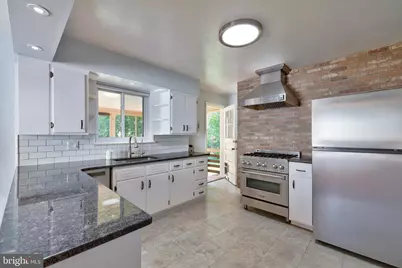 6007 Frederick Street, Springfield, VA 22150 - Photo 9