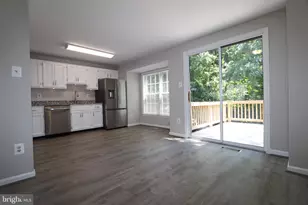 2989 Braxton Wood Ct, Fairfax, VA 22031 - Photo 5