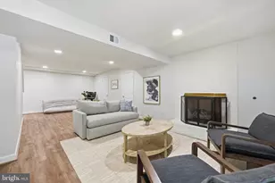 8461 Holly Leaf Dr, McLean, VA 22102 - Photo 55