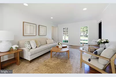 8461 Holly Leaf Drive, McLean, VA 22102 - Photo 3