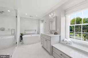 8461 Holly Leaf Dr, McLean, VA 22102 - Photo 33