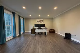 8312 Ivy Green Rd, Fairfax Station, VA 22039 - Photo 5