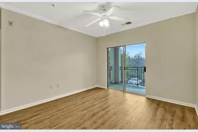12144 Garden Grove Circle #204, Fairfax, VA 22030 - Photo 3