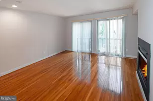 9657 Cedar Farm Cir, Fairfax, VA 22031 - Photo 11
