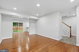 8312 Moline Pl, Springfield, VA 22153 - Photo 7