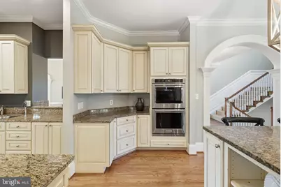 9606 Beach Mill Road, Great Falls, VA 22066 - Photo 19